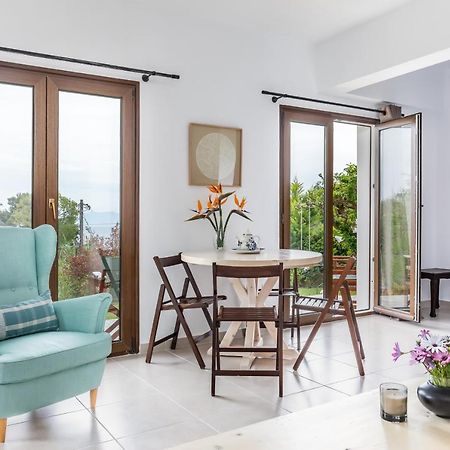 סטפילוס Oikia Guesthouse מראה חיצוני תמונה