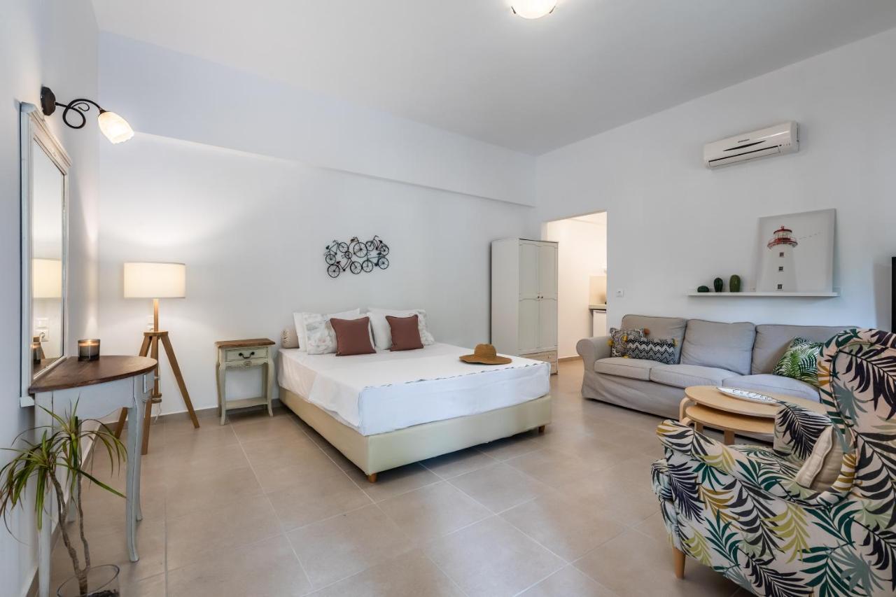 סטפילוס Oikia Guesthouse מראה חיצוני תמונה