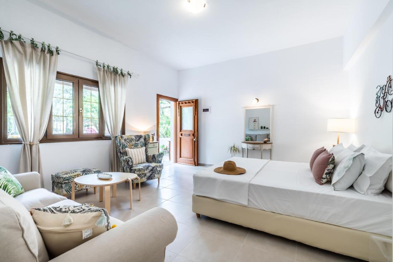 סטפילוס Oikia Guesthouse מראה חיצוני תמונה